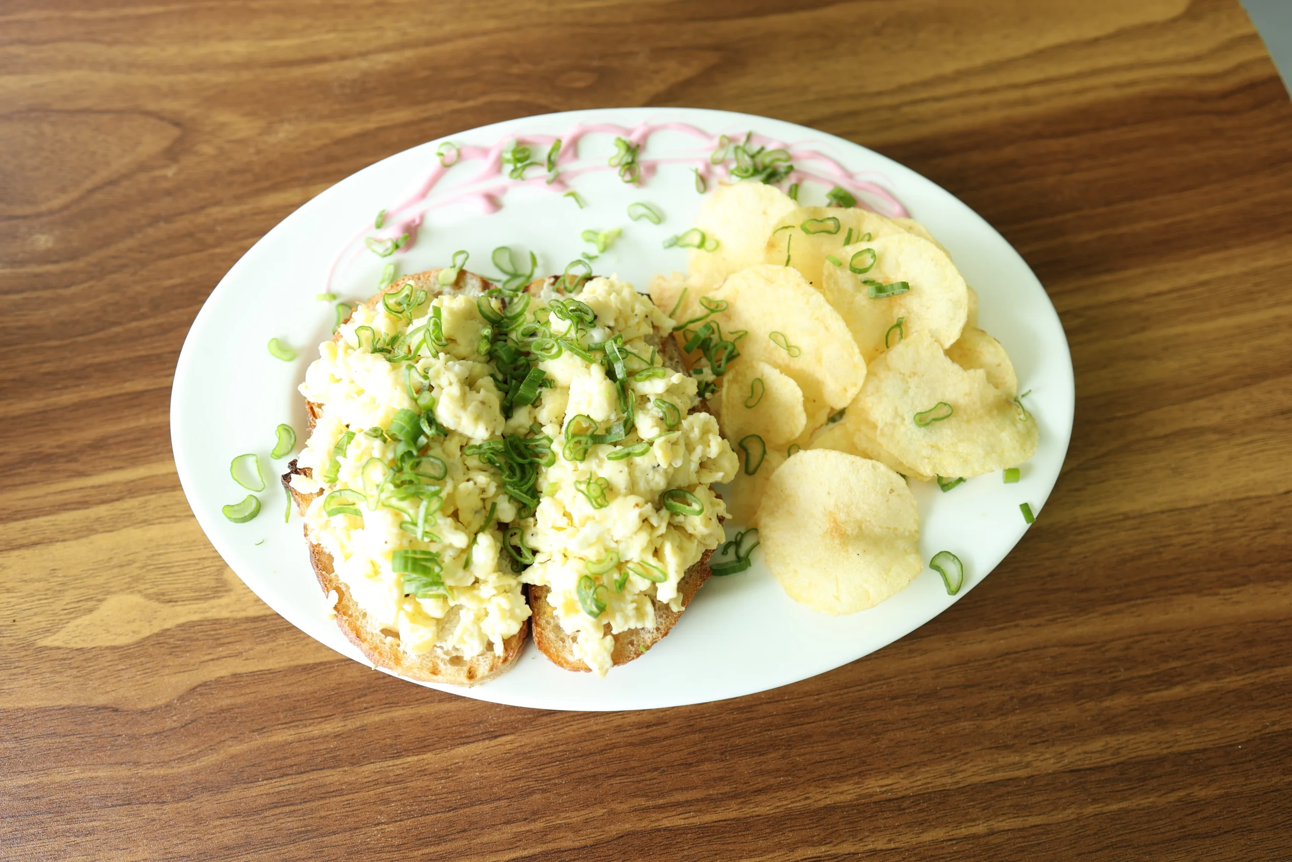 Scrambled Egg with Spring Onion Cream Cheese