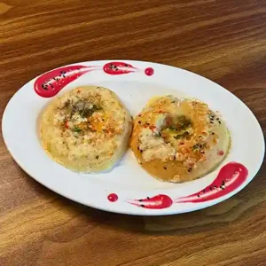 Cheesy Egg Bagel served hot and cold with melted cheese and fresh eggs