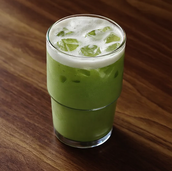 Hot and iced matcha latte with creamy milk and vibrant green matcha served at Avayacafe.